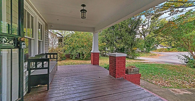 Building Photo - 3115 Pacific St