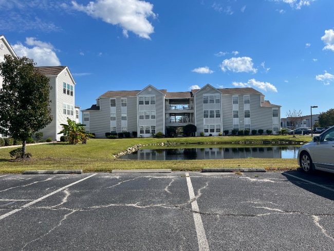 Building Photo - 2266 Huntingdon Dr
