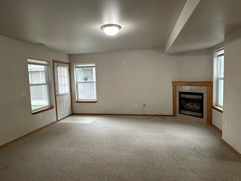 Foto del edificio - 1975 Greatview Dr