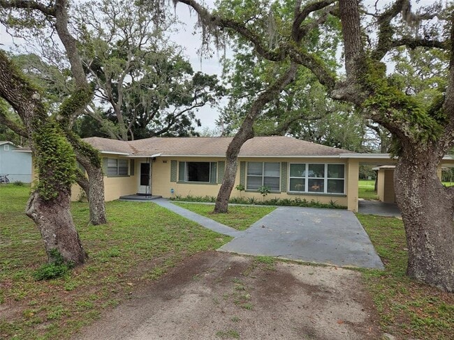 Building Photo - 39445 FL-575