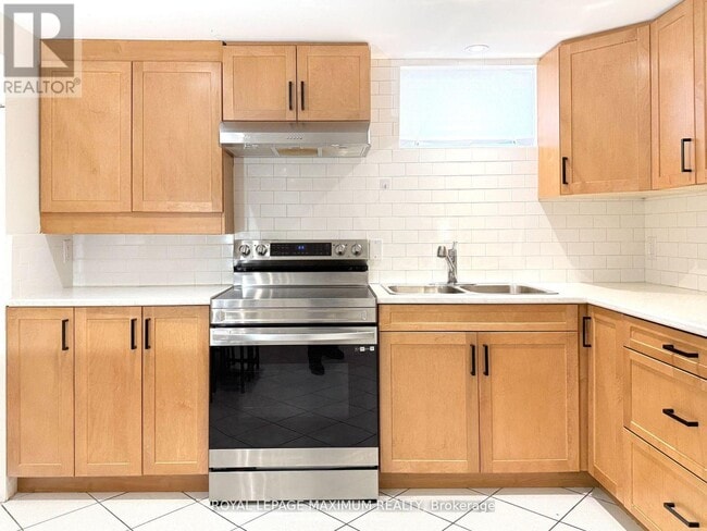 Building Photo - 82 Calvington Dr