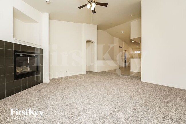 Foto del edificio - 10802 Barclay Ct