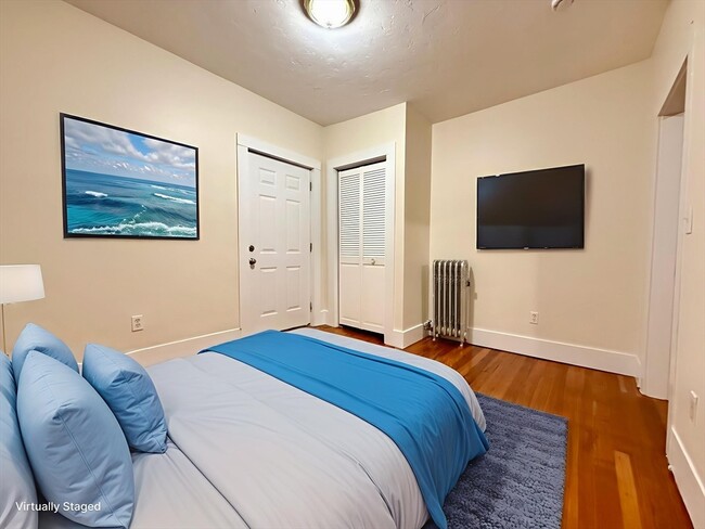 Building Photo - 11 John St