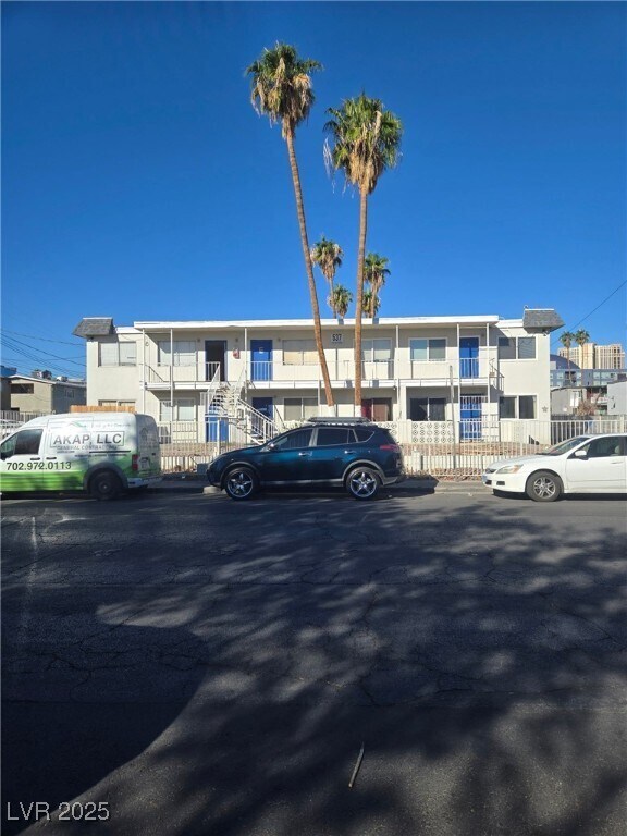 Building Photo - 537 Calcaterra Cir