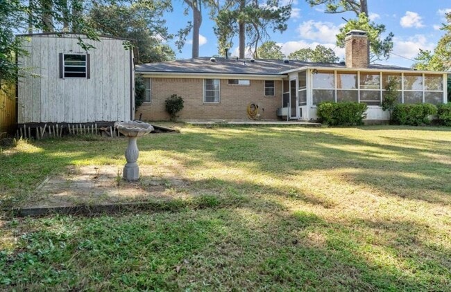 Foto del edificio - 2020 S Tipton Ave