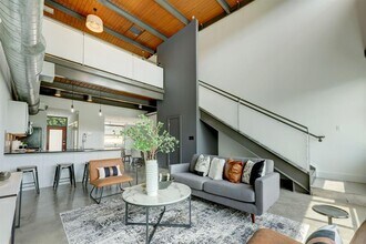 Building Photo - 2205 N Lamar Blvd