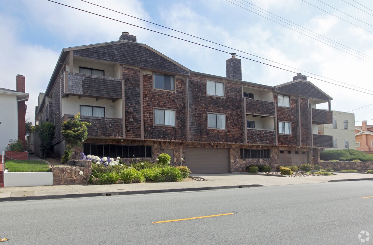 Foto del edificio - 528 Miller Ave