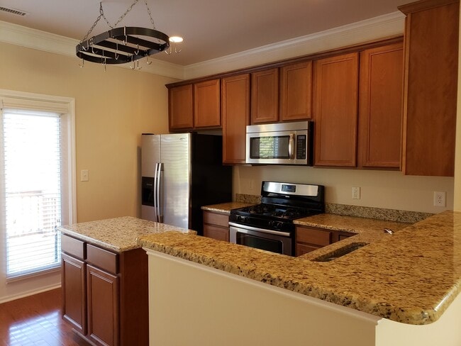 Building Photo - 317 Dove Cottage Ln