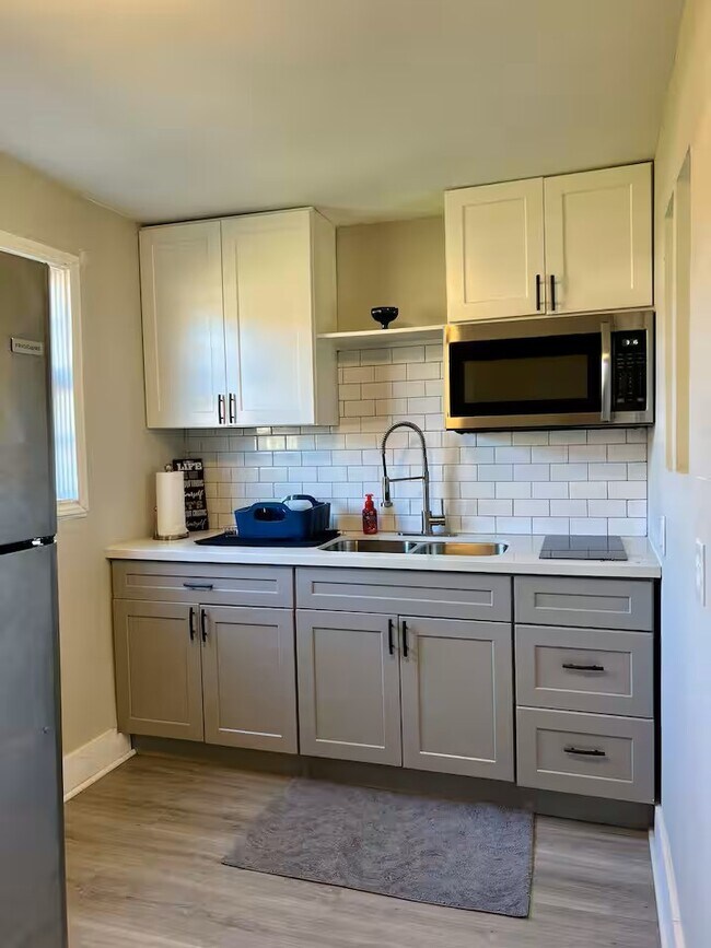 Foto del edificio - 3126 Webster St