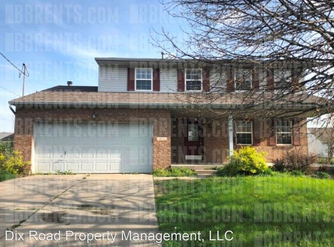 Primary Photo - 4 br, 2.5 bath House - 422 Douglas Avenue,