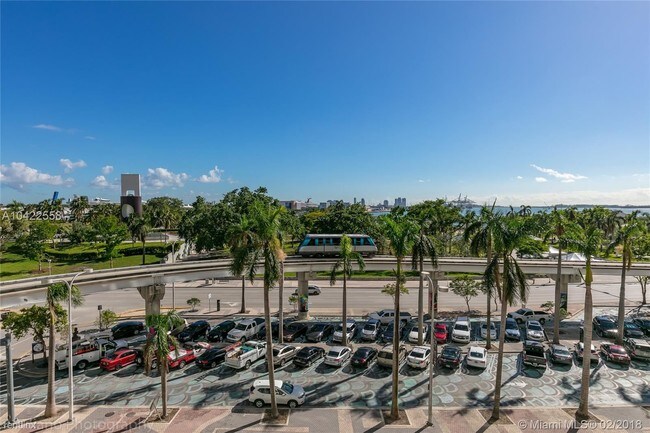 Building Photo - 50 Biscayne Blvd