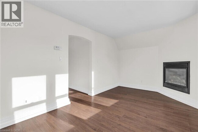 Photo du bâtiment - 98 Church St