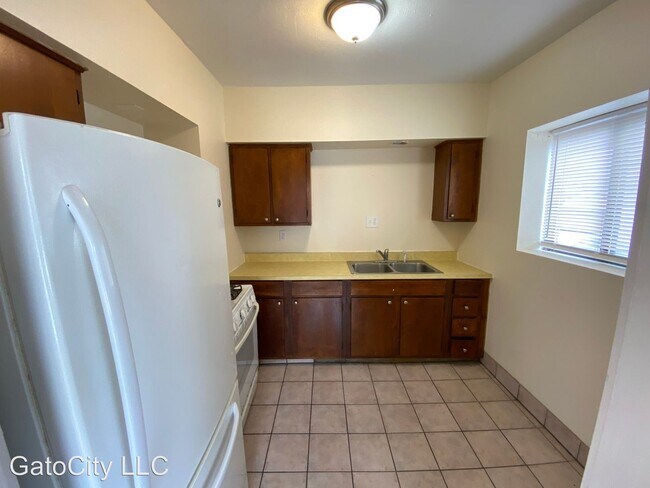 Foto del edificio - 5502 W Burnham St