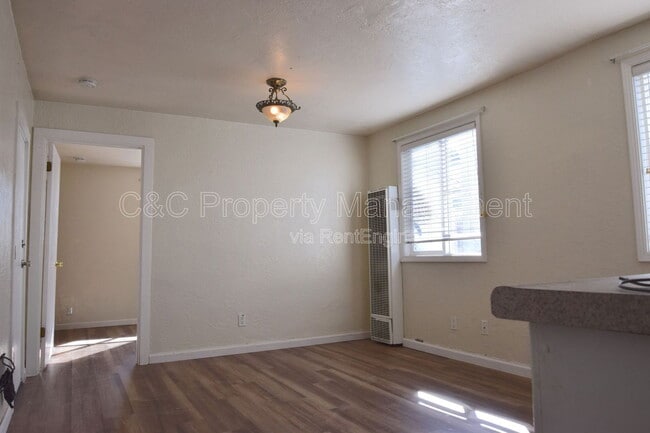 Building Photo - 476 Cortes St