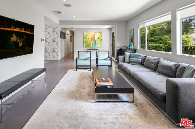 Foto del edificio - 3362 Coy Dr