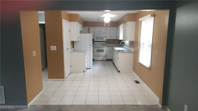 Foto del edificio - 7021 Longview Dr