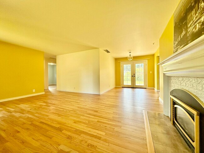 Foto del edificio - 4245 S 183rd St