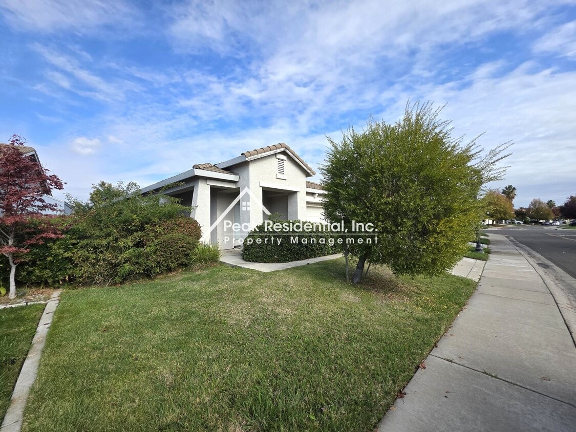 Building Photo - Spacious Natomas 3bd/2ba Home with 2 Car Garage