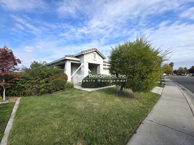 Photo - Spacious Natomas 3bd/2ba Home with 2 Car Garage