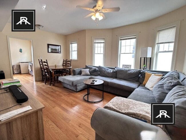 Photo - 4 bedroom in Brighton MA 02135 Apartment