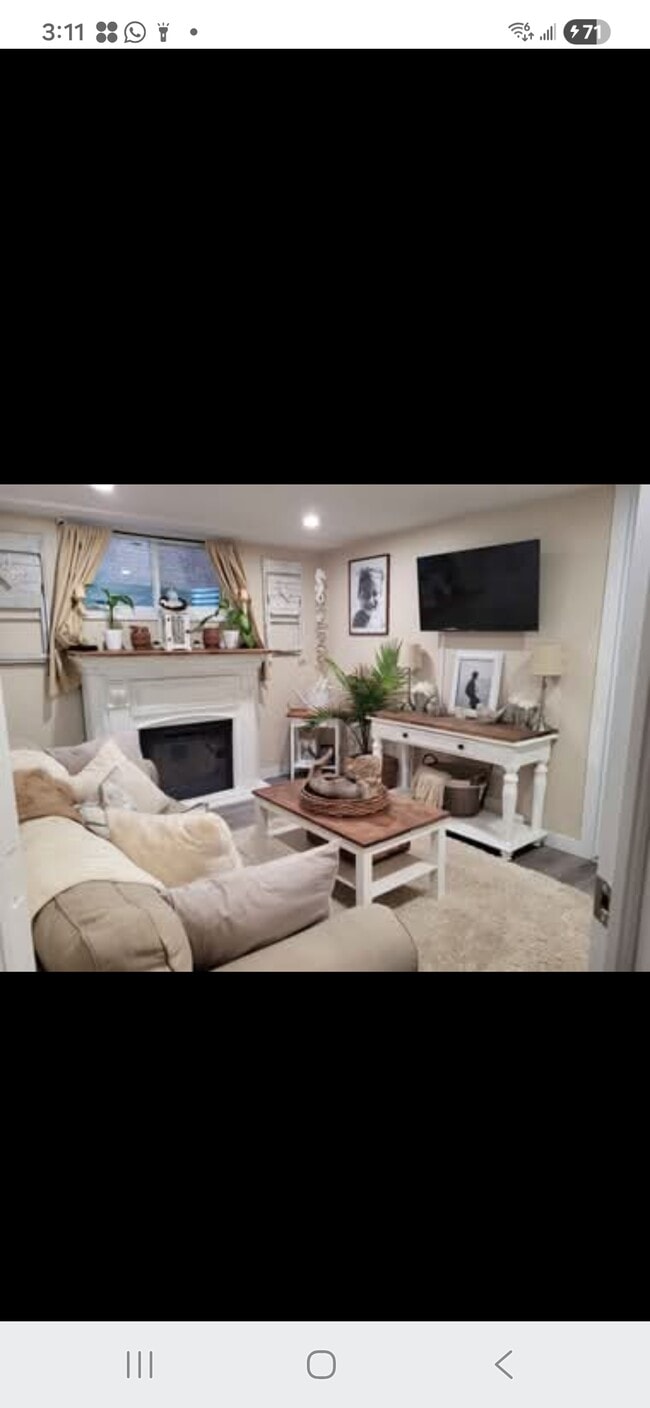 Building Photo - 7012 Sunhaven Dr