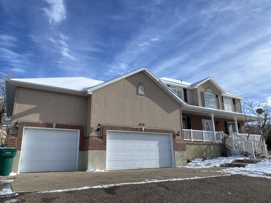 Primary Photo - 4216 N Wolf Creek Dr
