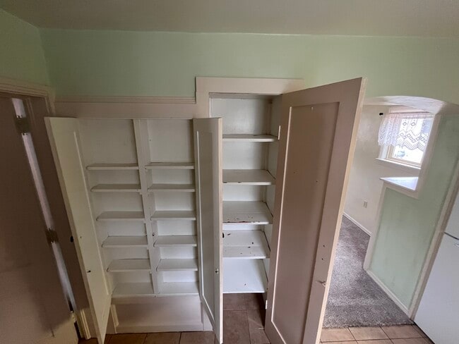 Pantry - 1824 E San Rafael St
