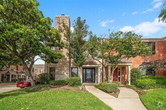 Building Photo - 624 Augusta Dr