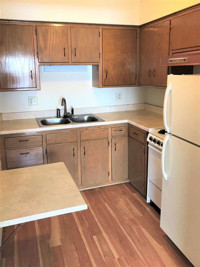 Building Photo - 1911 Winnebago St