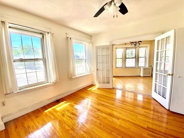 Foto del edificio - 374 Chestnut Hill Ave