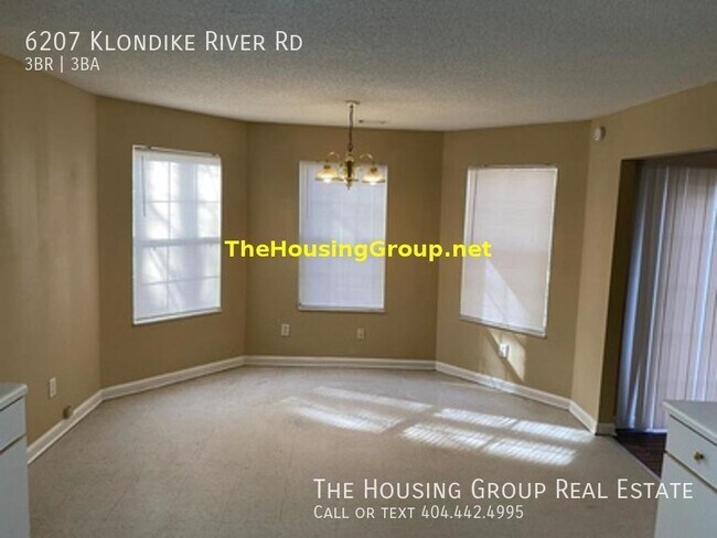 Foto del edificio - Great Lithonia Home ready for move in!!