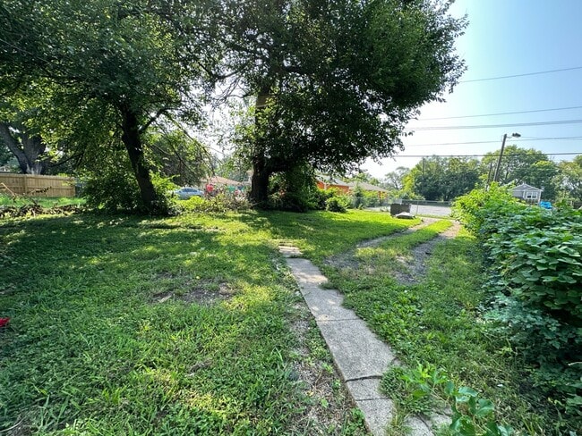 Photo - 615 Udell St House