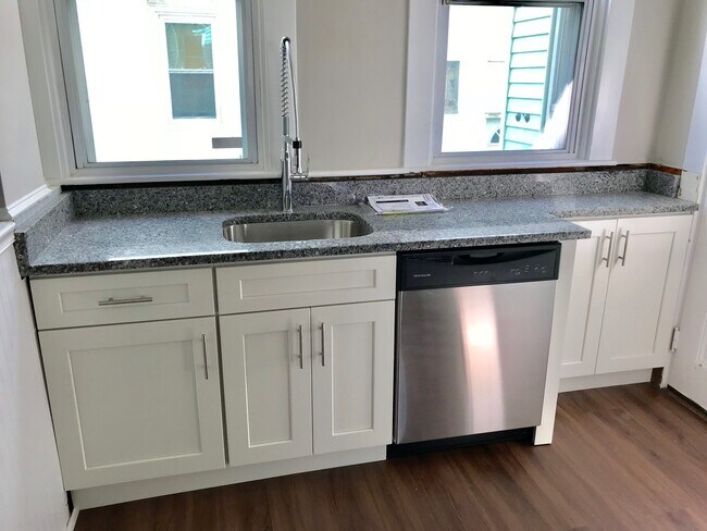Kitchen - 17 Wheeler St