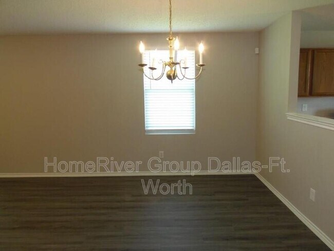 Foto del edificio - 709 Hanceville Way