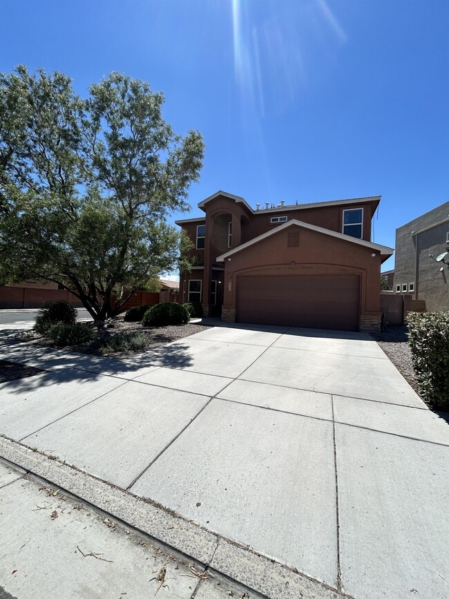 Building Photo - 835 Kipuka Dr NW