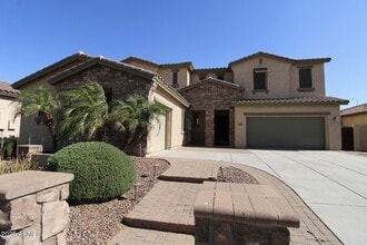 Building Photo - 3929 E Tonto Pl