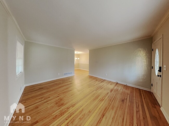 Foto del edificio - 7094 Chappell Cir NW