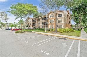 Foto del edificio - 8801 Wiles Rd