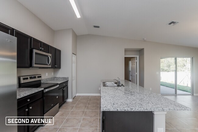 Foto del edificio - 740 Harper Blvd SW