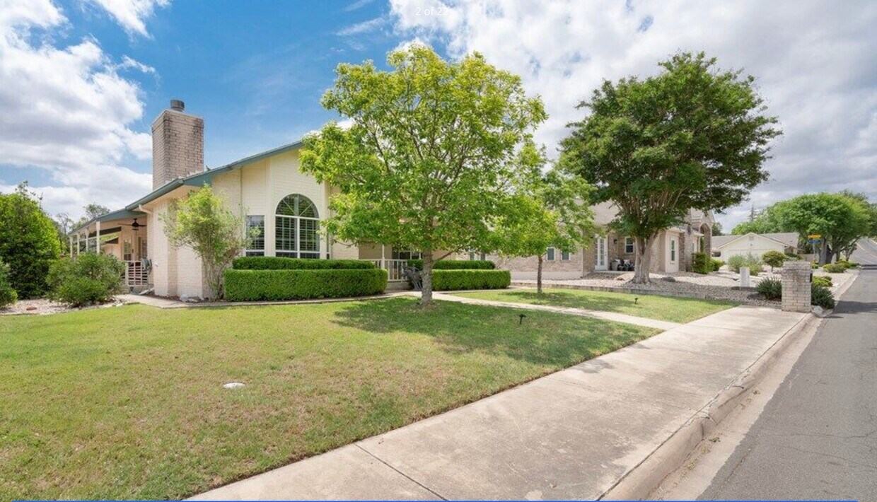 Foto principal - 721 Riverhill Blvd