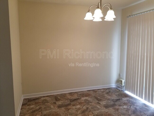 Building Photo - 4615 Chiswell Dr