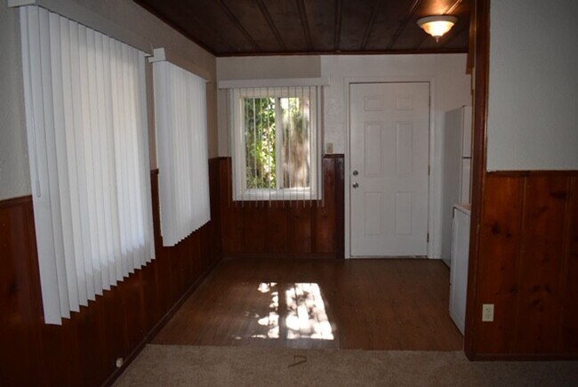 Foto del edificio - 5280 Capistrano Ave