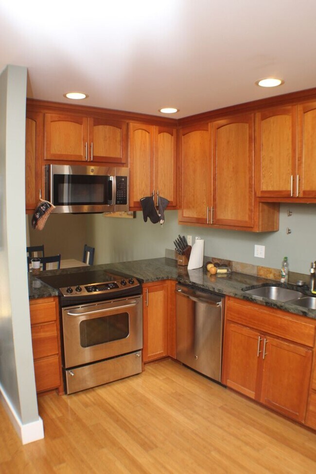Foto del edificio - 3 Bedroom 2.5 Townhome