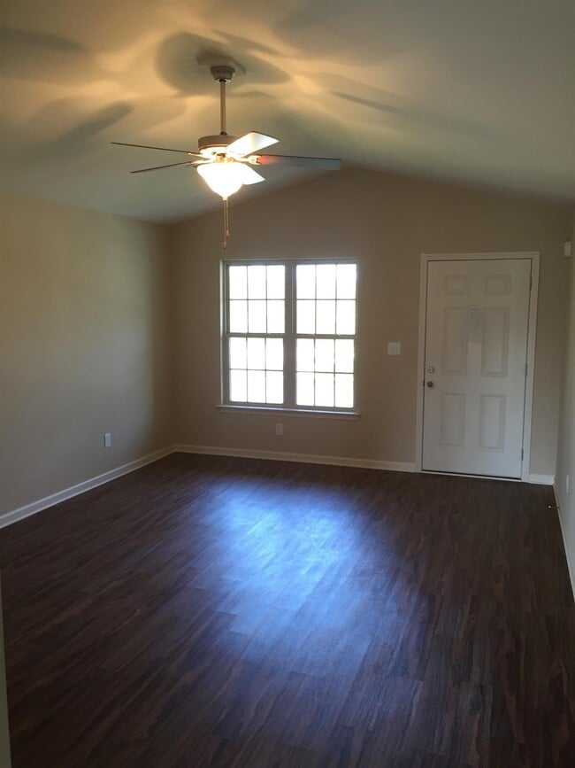 Building Photo - 100 Dunlap Dr