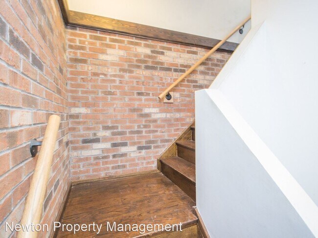 Building Photo - 2 br, 2 bath House - 258 Lakeview Drive