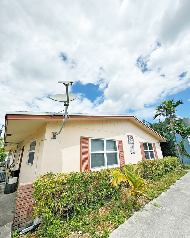 Foto del edificio - 425 SE 23rd St