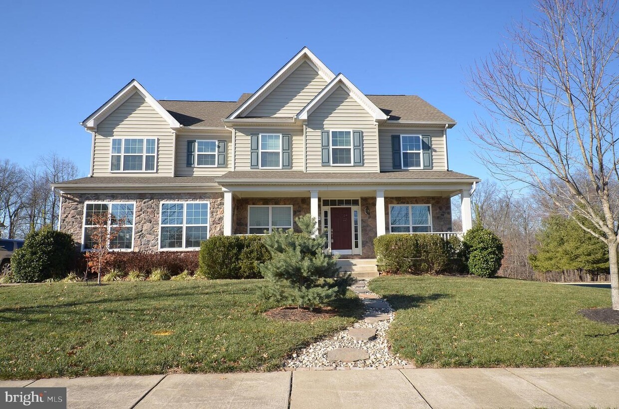 Foto principal - 21899 Knob Hill Pl