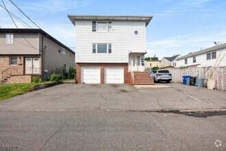 Building Photo - 20 Geyer St