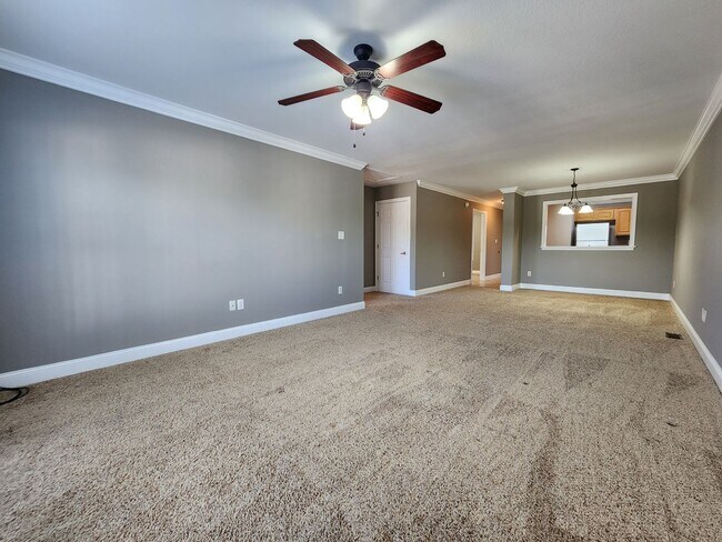 Foto del edificio - Alcoa 37701 - Very nice 2 bedroom townhome - Contact Troy Adams (865) 233-6949