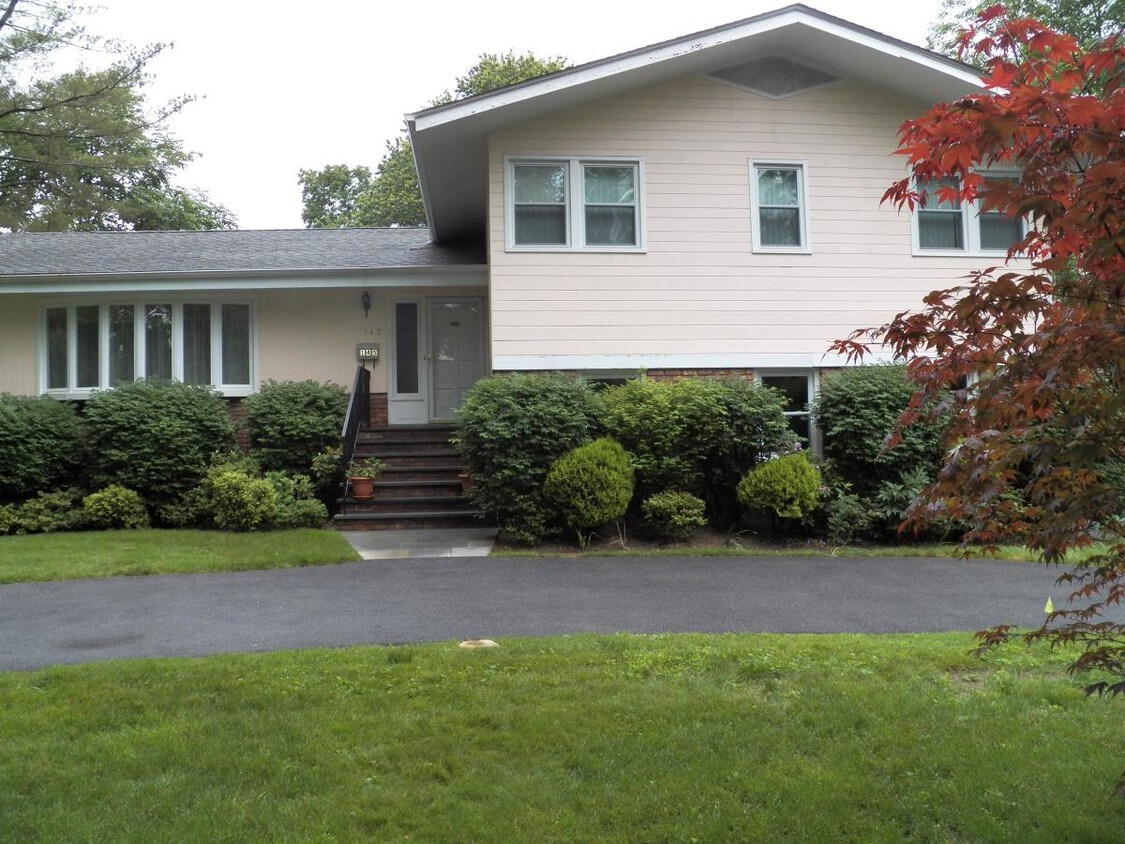 145 Mamaroneck Rd, Scarsdale, NY 10583 House Rental in Scarsdale, NY
